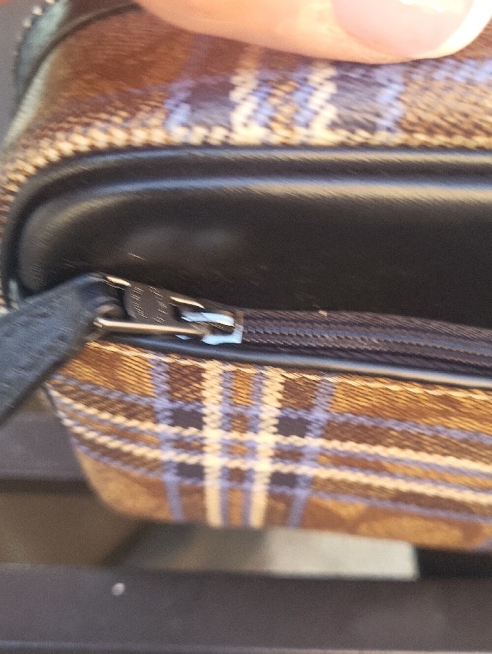 Coach Plaid Canvas & Black Leather Men’s Toiletry Kit - Picture 14 of 16
